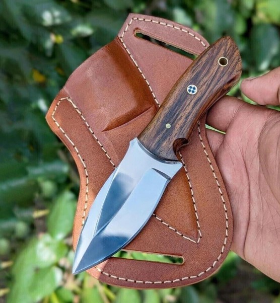 Screenshot 2025-06-09 191452 hunting knife