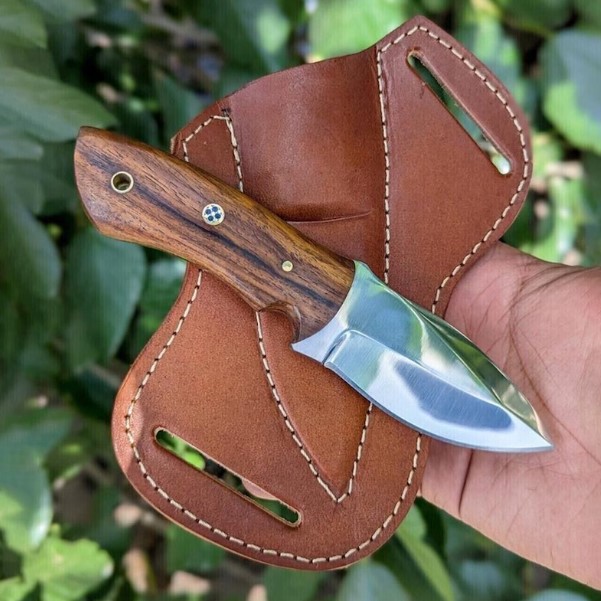 Screenshot 2025-06-09 191518 hunting knife